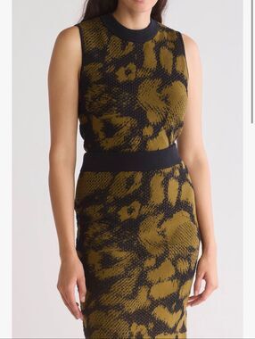DKNY green and black abstract sweater tank- size s